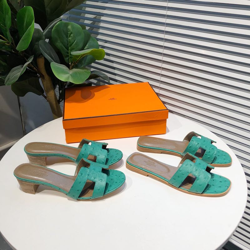 Hermes Slippers